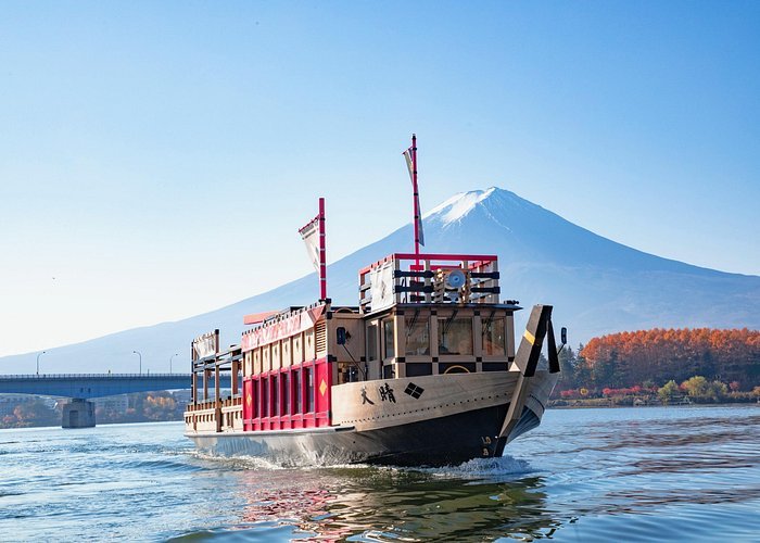 Mt. Fuji & Lake Kawaguchi Tour